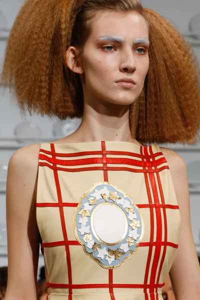 Look 1
